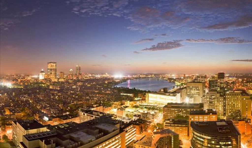 Global Luxury Suites At The Commonwealth 波士顿 外观 照片