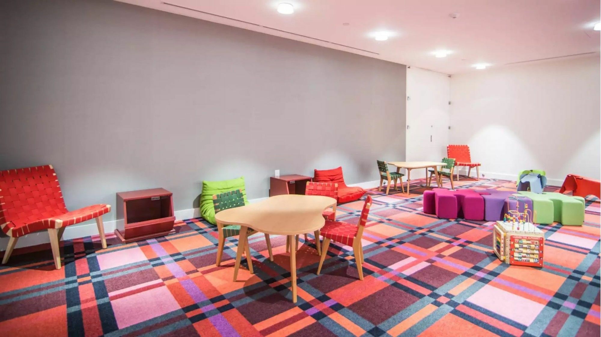 Global Luxury Suites At The Commonwealth 波士顿 外观 照片