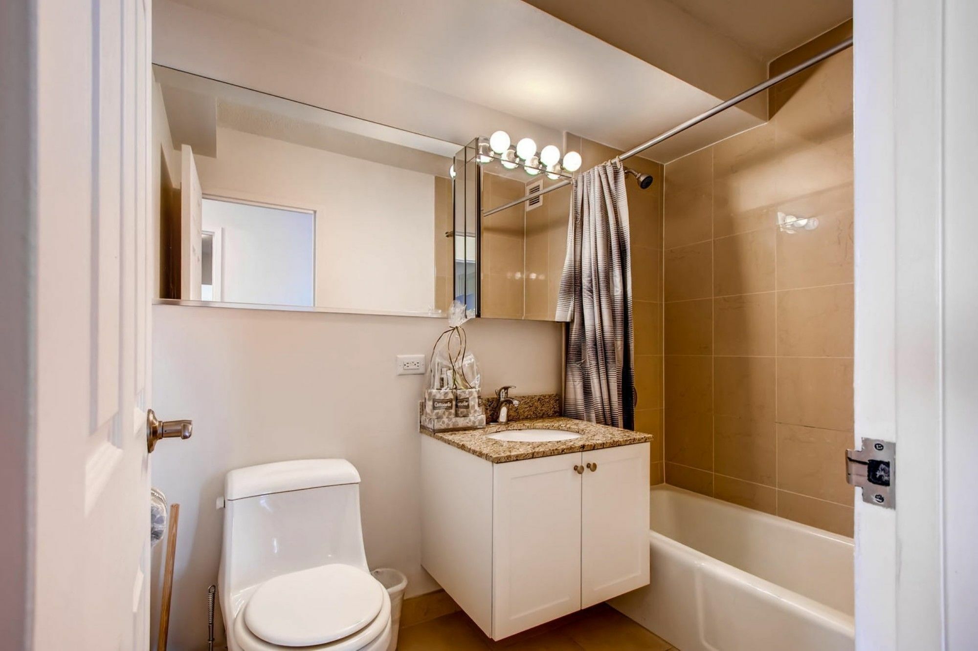 Global Luxury Suites At The Commonwealth 波士顿 外观 照片
