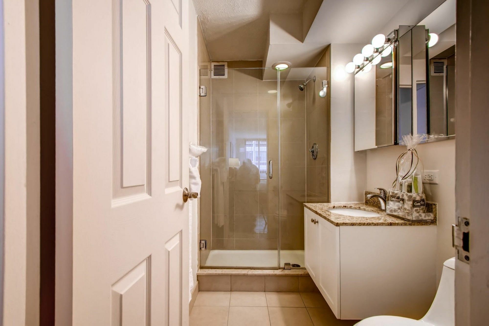 Global Luxury Suites At The Commonwealth 波士顿 外观 照片